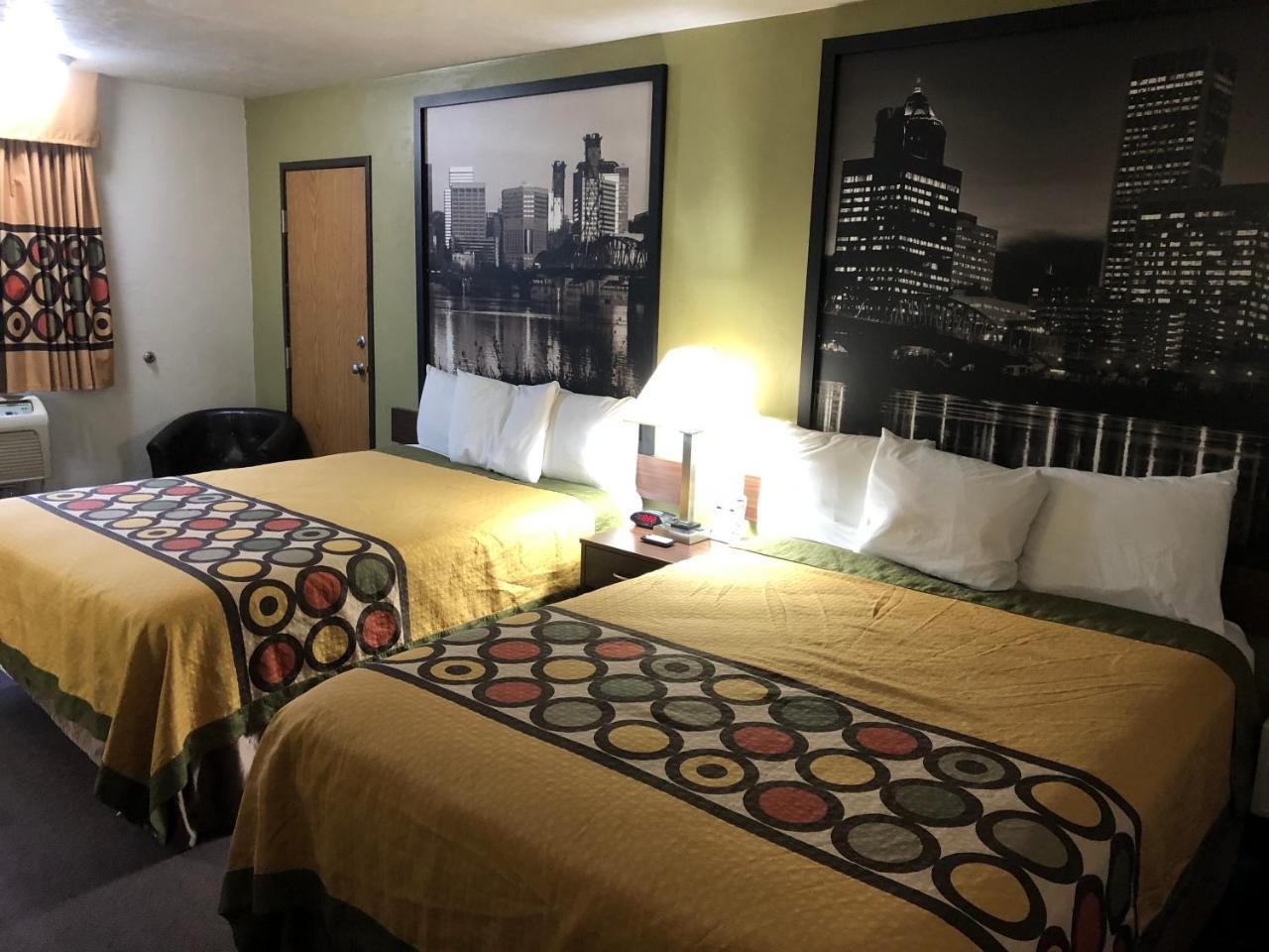 Super 8 By Wyndham Salem Hotell Eksteriør bilde