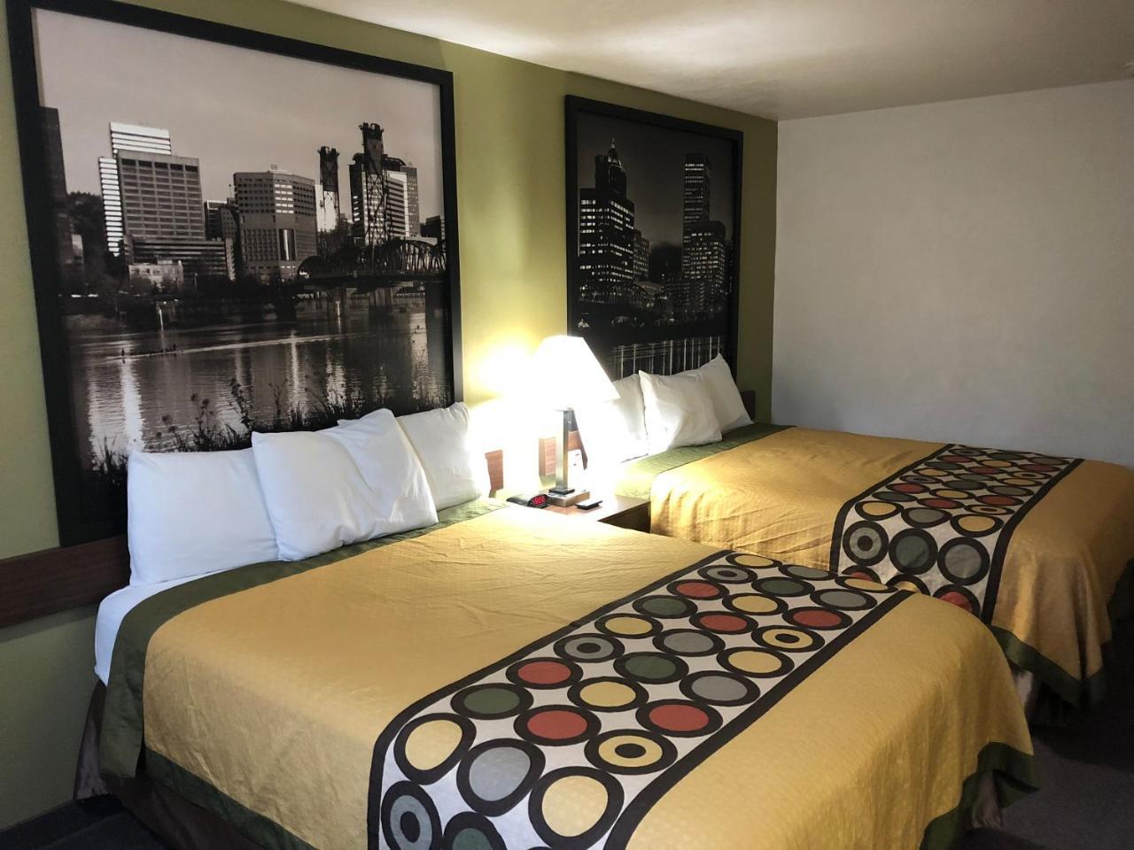 Super 8 By Wyndham Salem Hotell Eksteriør bilde